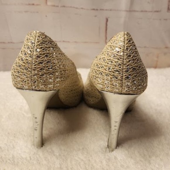 Audrey Brooke Metallic and Lace Peep Toe Heel - Picture 3 of 8